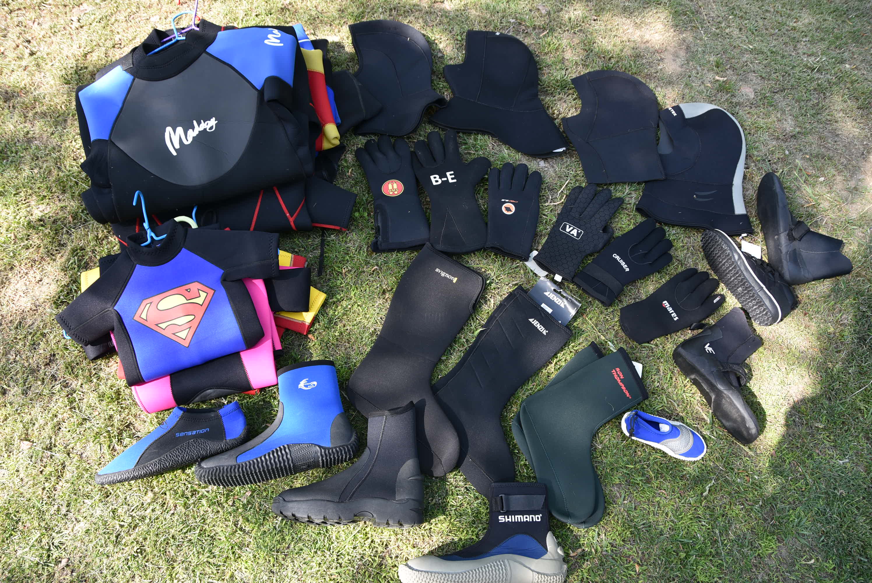Wetsuit, Diving Boots, Diving Gloves, Socks, Hats.