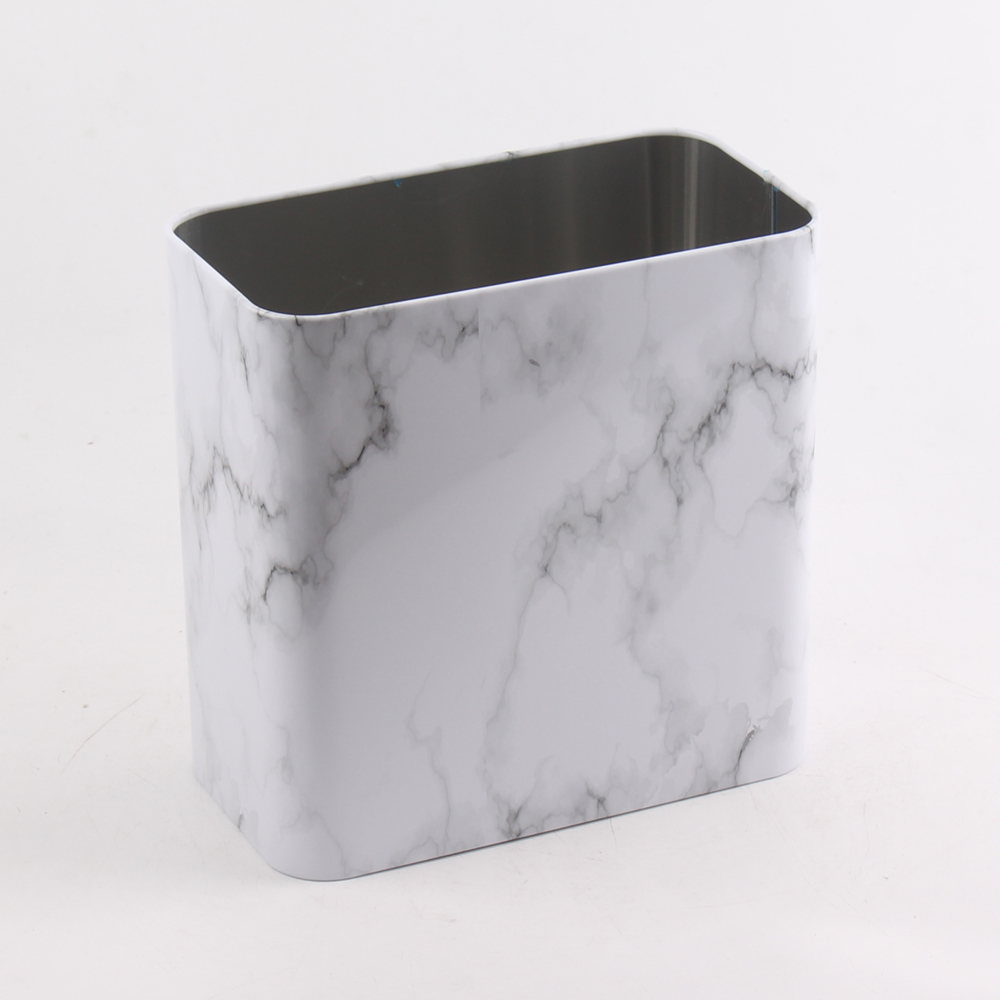 Trash bin
