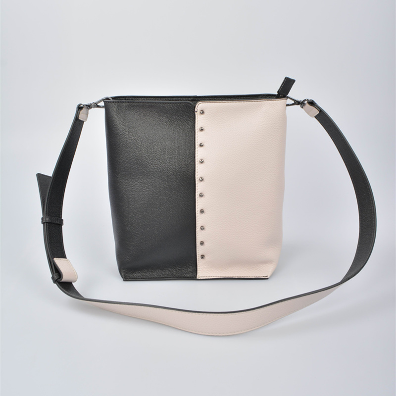 leather crossbody bag/shoulder bag