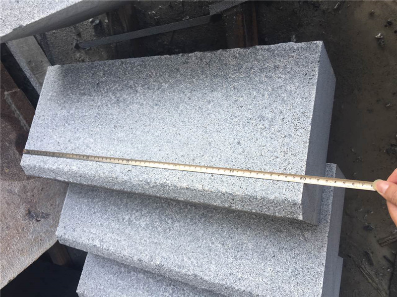 G654 Dark Grey granite Kerbstone