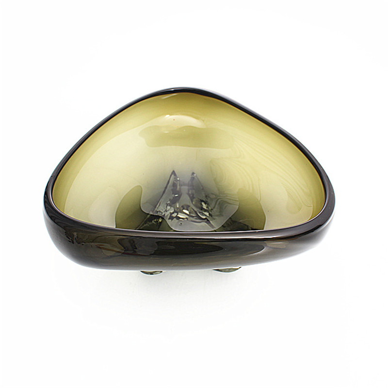 Tiangle glass bowl