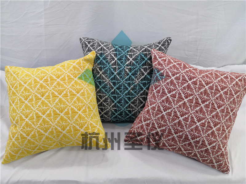 100%Polyester Chenille Deco Pillow