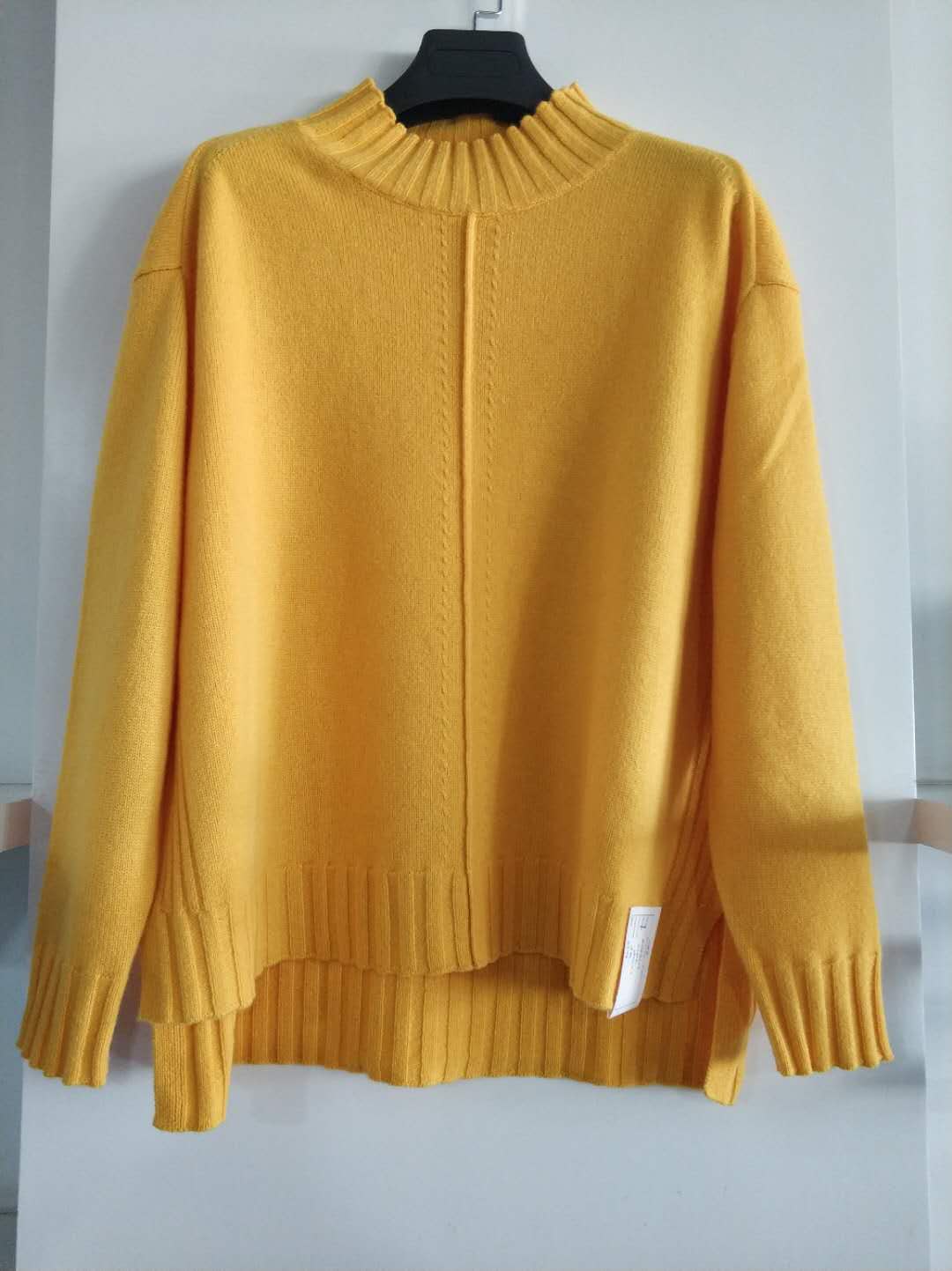 Cashmere sweater for lady