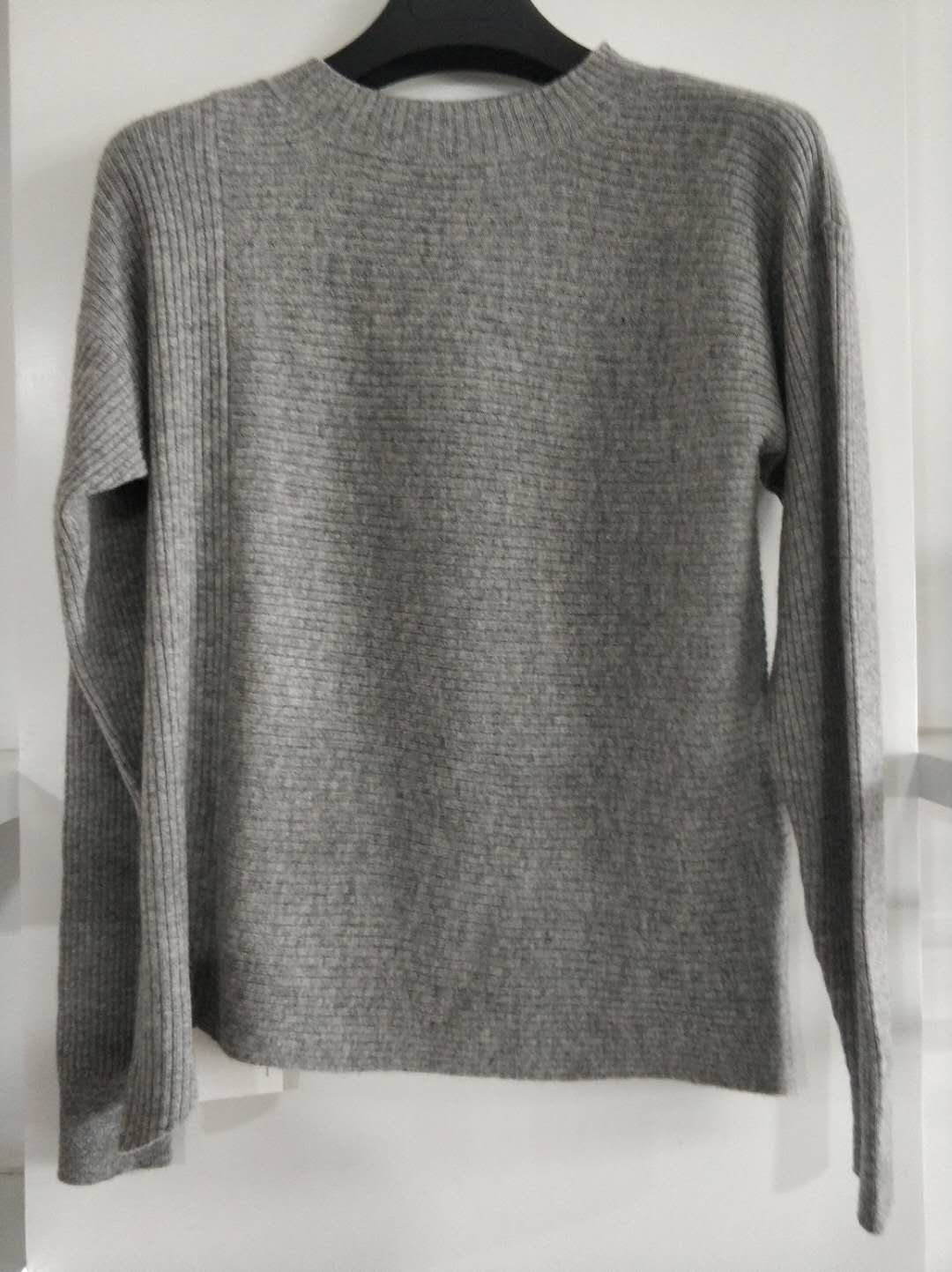 Cashmere sweater for lady