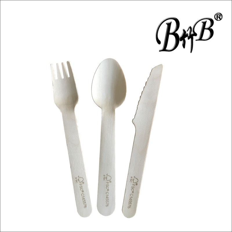 Disposable wooden cutlery