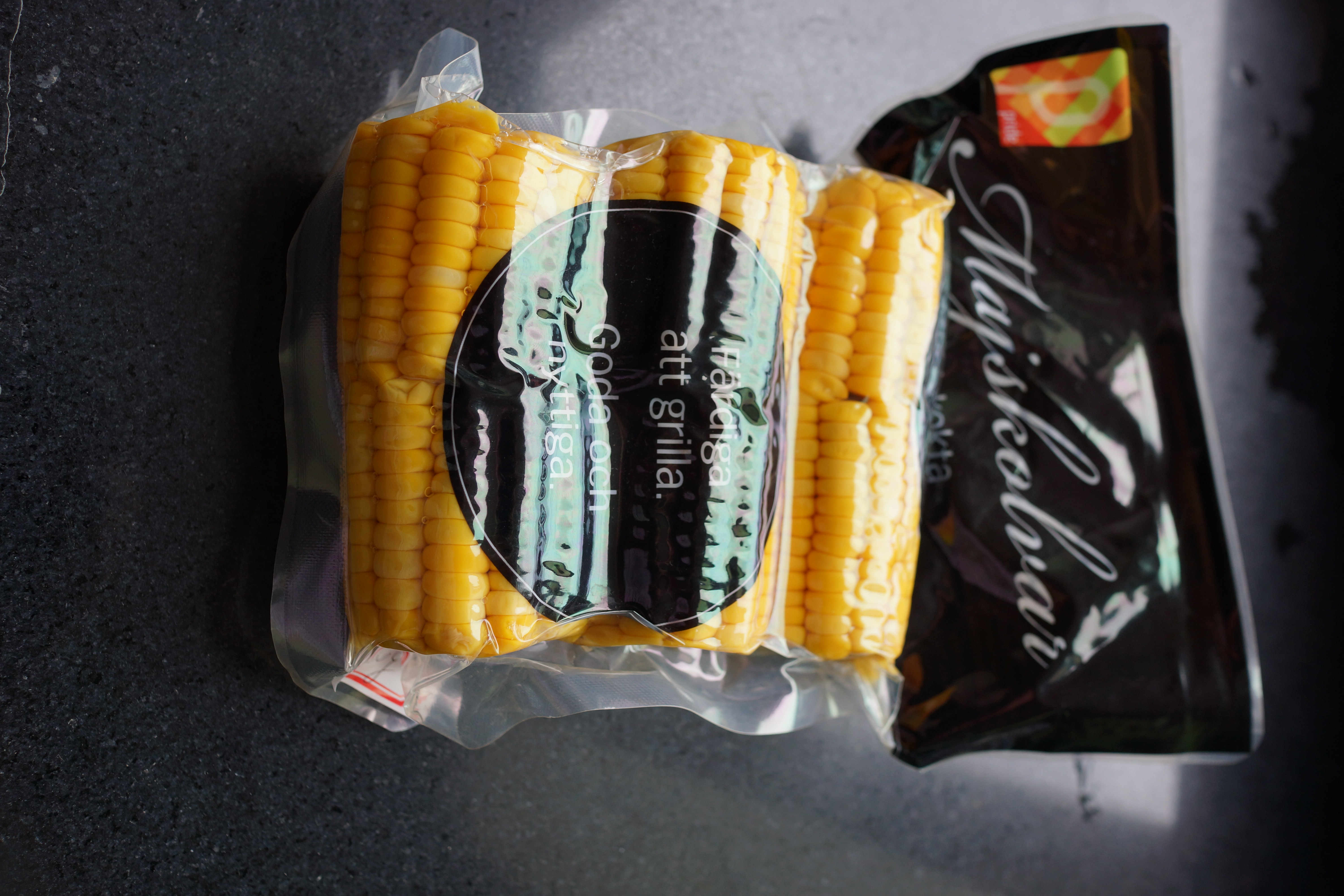 sweet corn cobs in vaccum pack