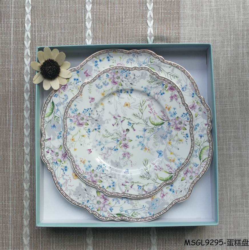 Cake plate-gift box