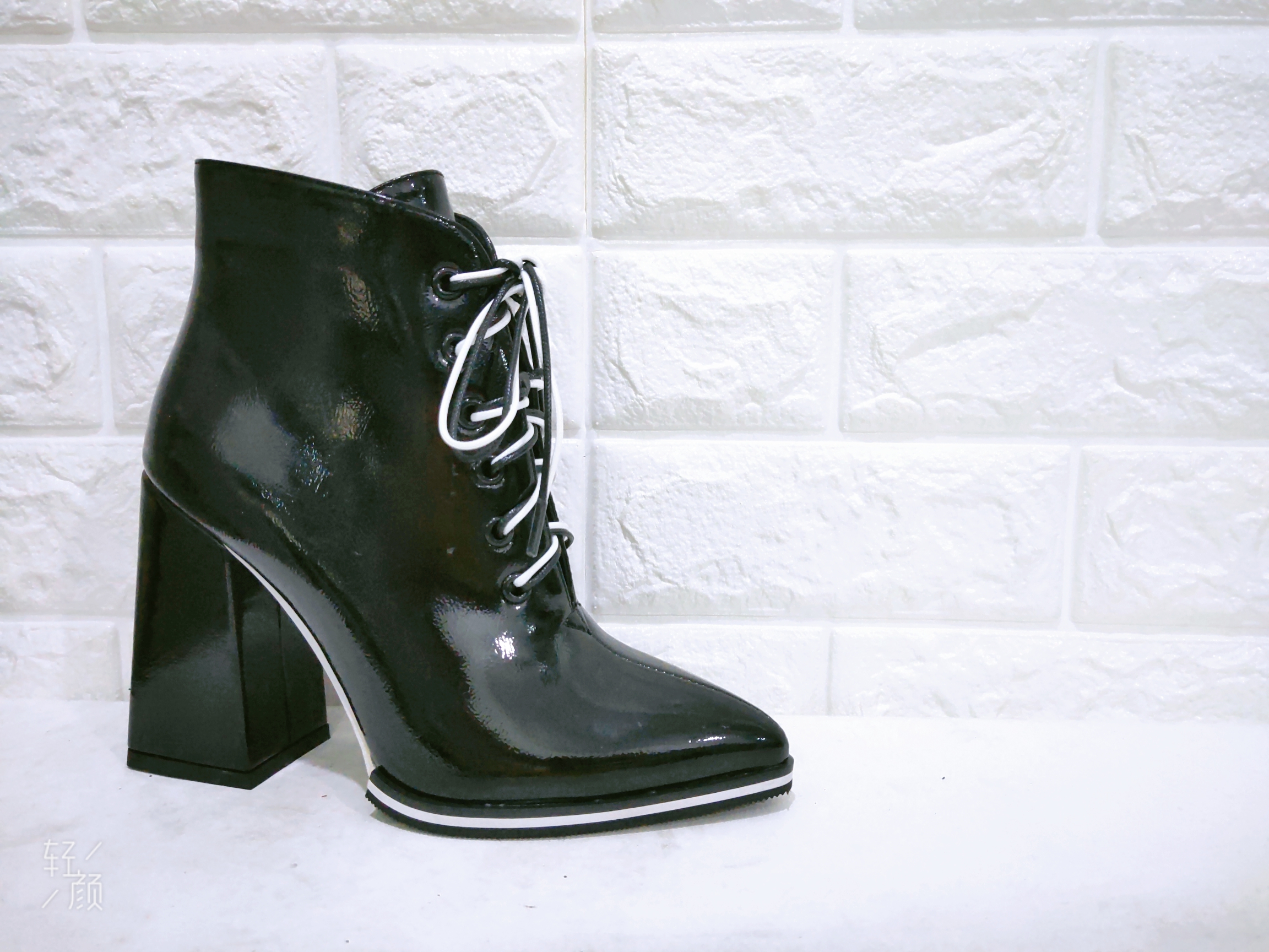 Women's short plush shoes