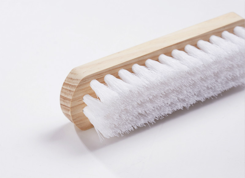 Clean brush