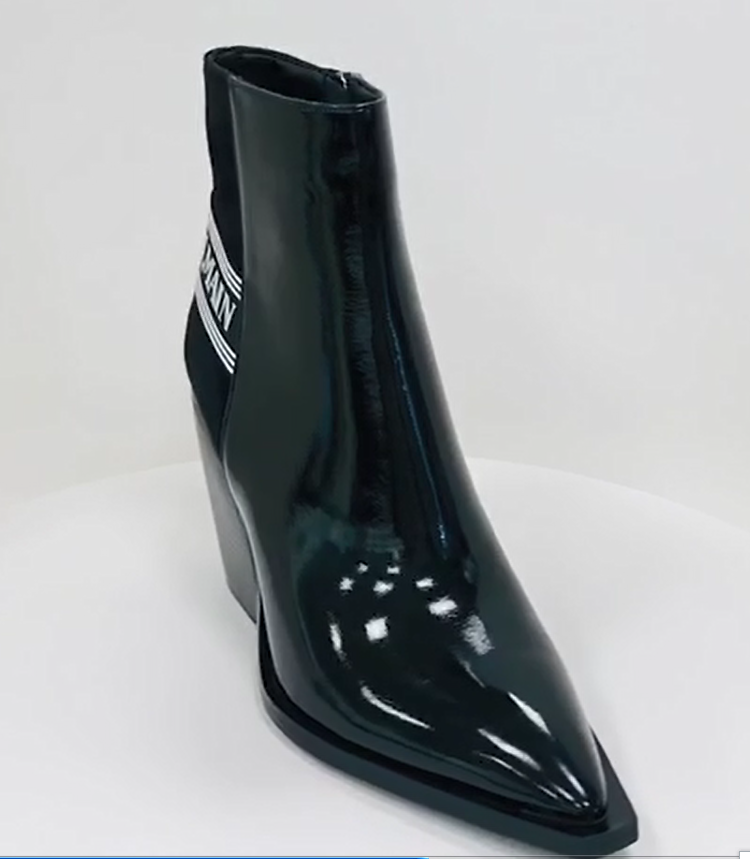 Women's boots