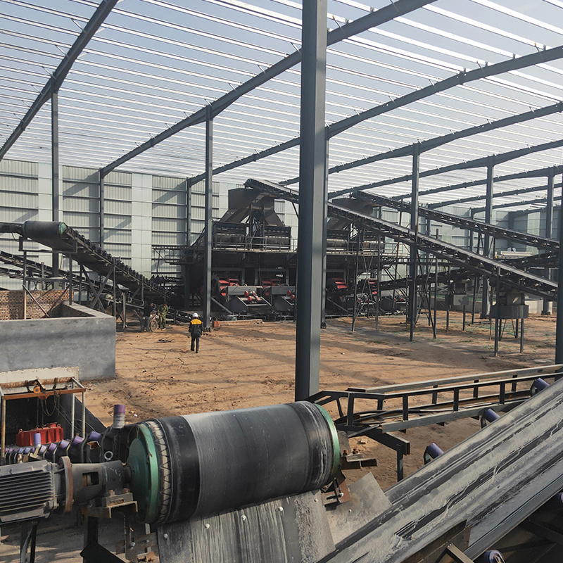 River stone crushing plant