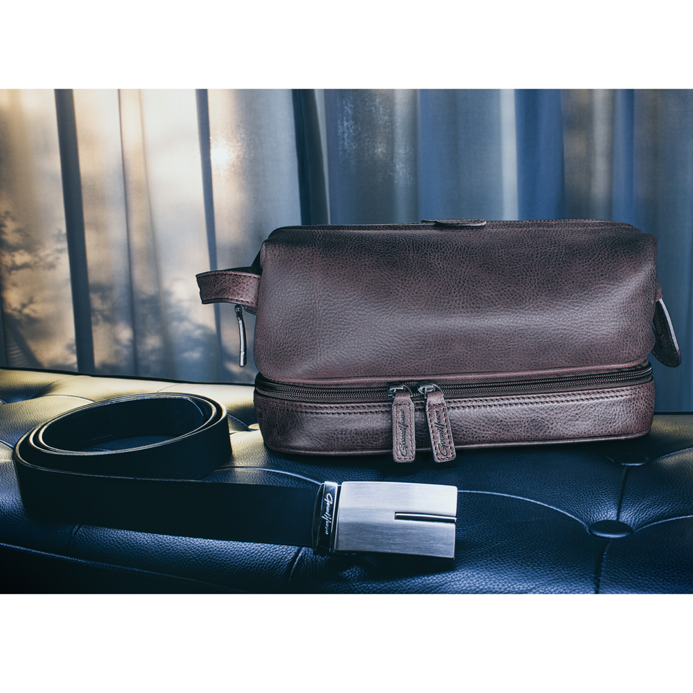 This Genuine Leather toilet pouch