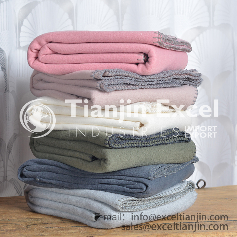 00000AA1-23 blanket - polar fleece with low stretching