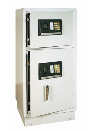Commercial safe