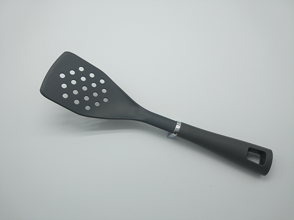 Leaky Spatula