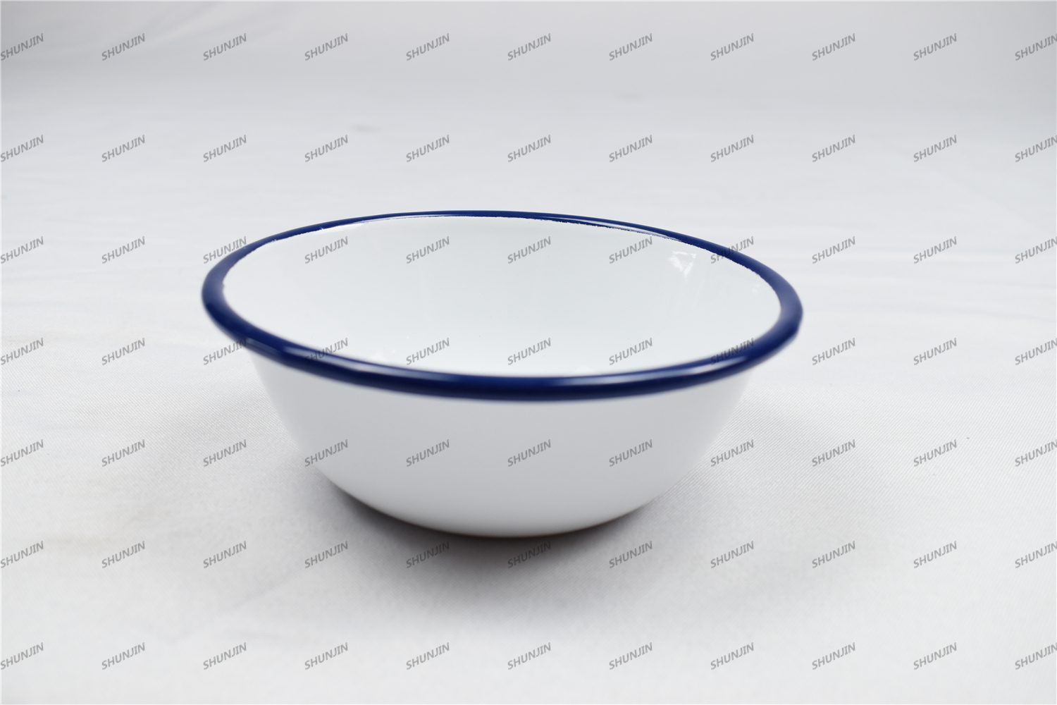 Enamel bowl
