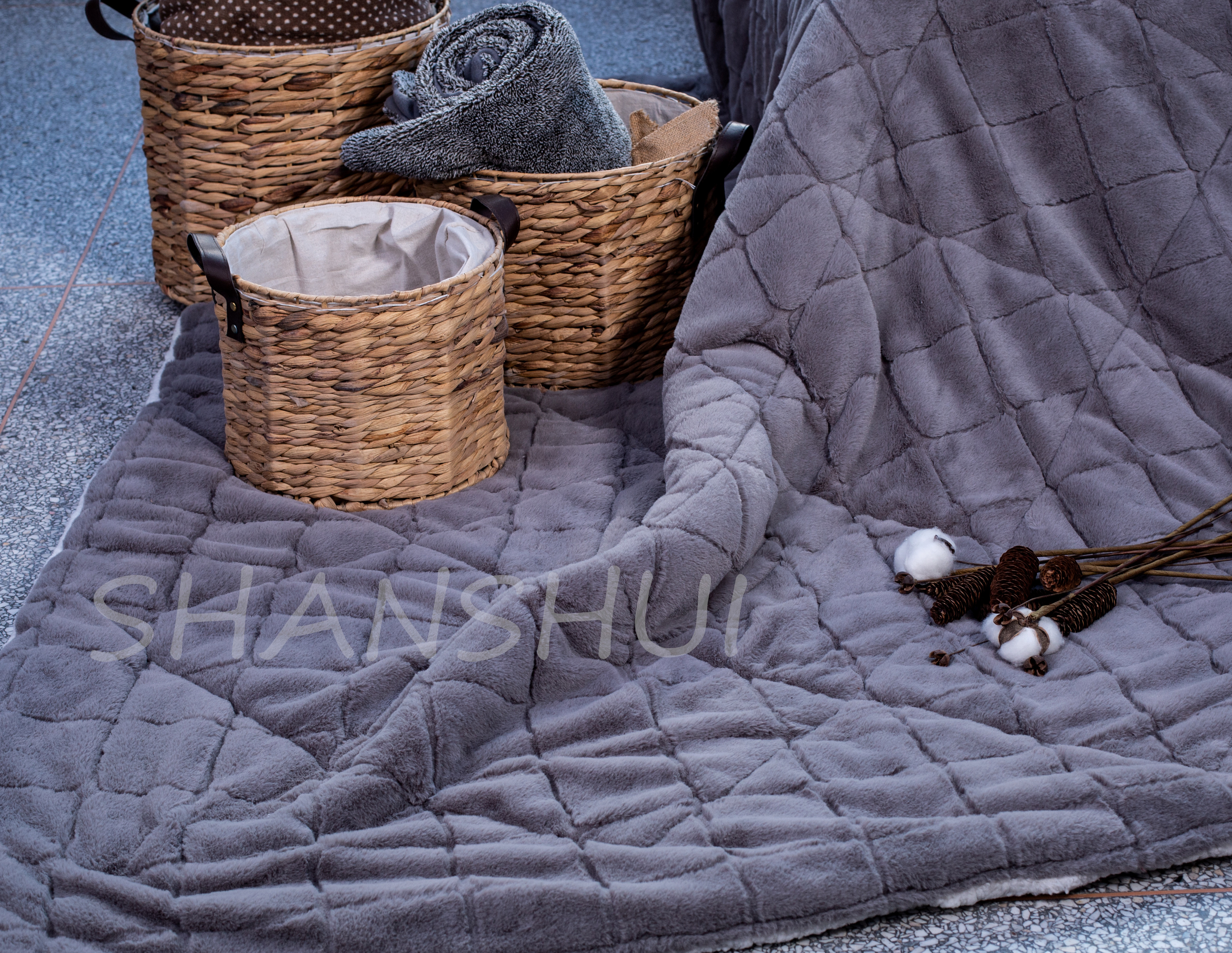 fake fur blanket