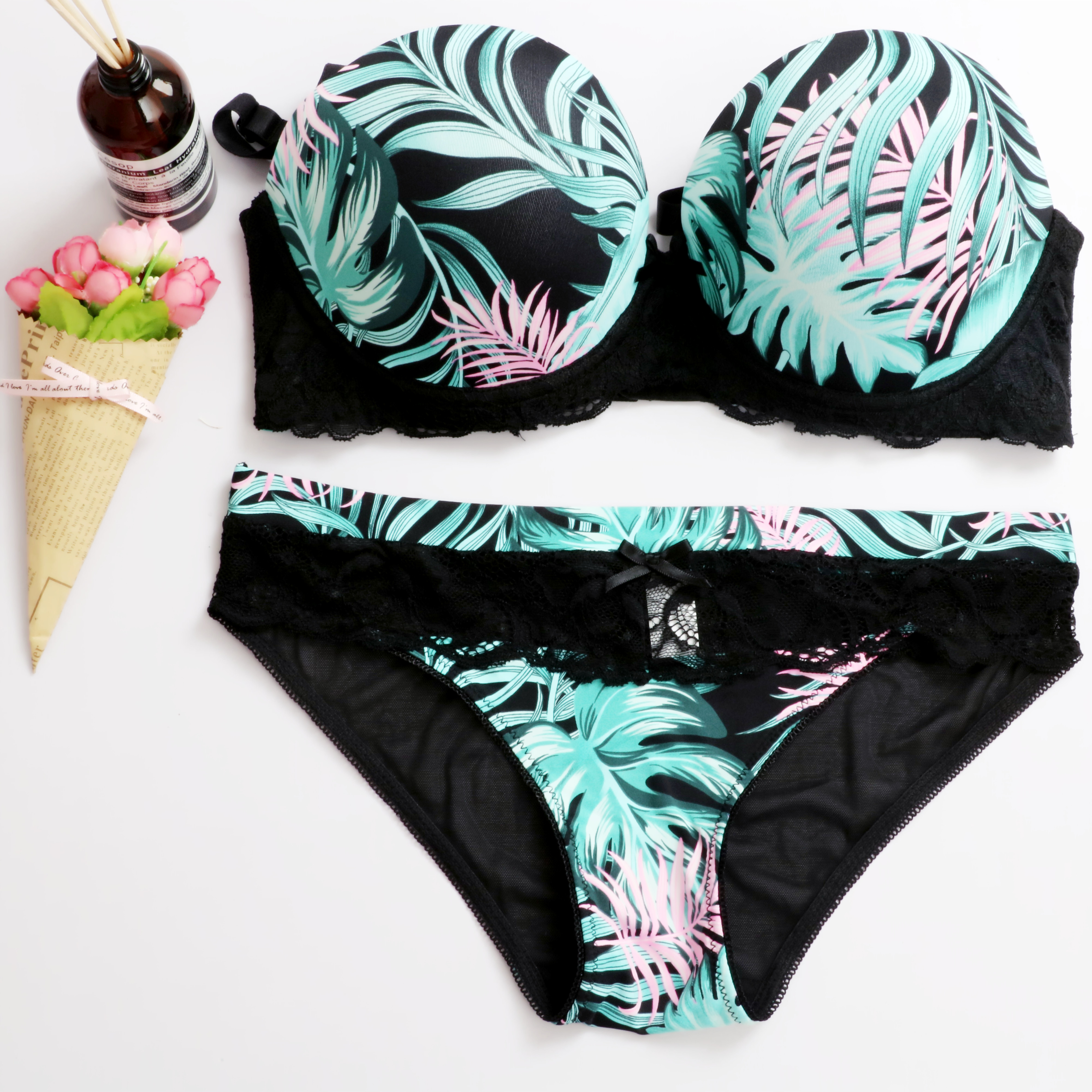 Colorful leaf Multiway Bra Set