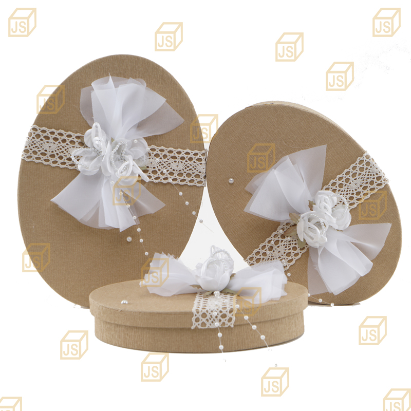 Wedding gift box. With hand gift box. Wedding greeting box