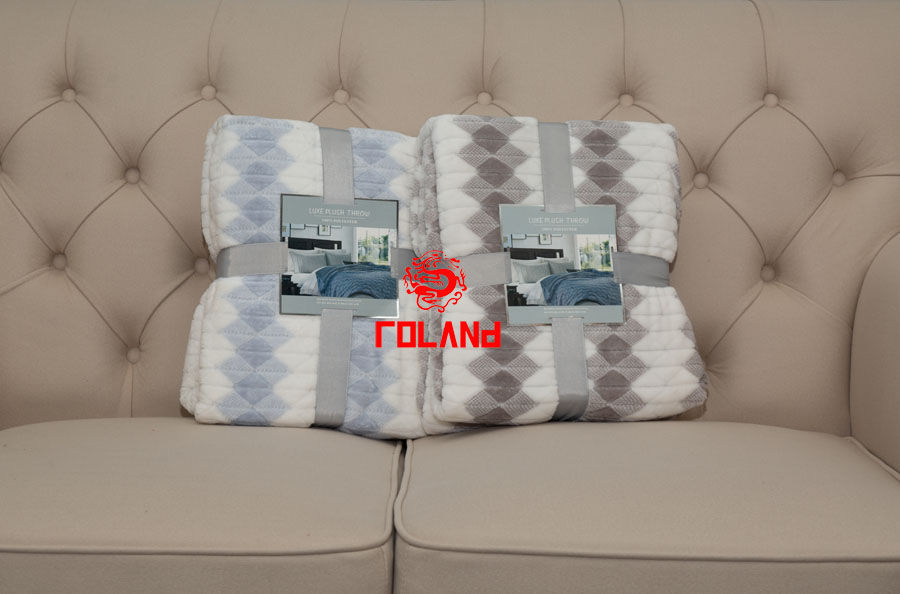 Printed Flannel With Jacquard Blanket/Throw