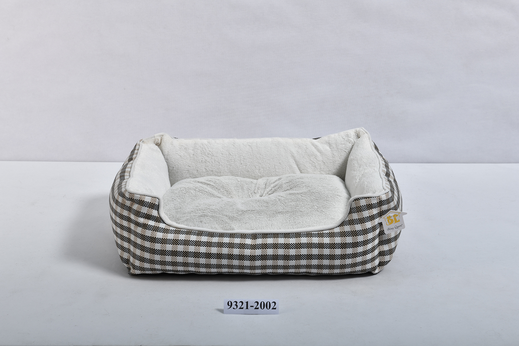 Square pet bed