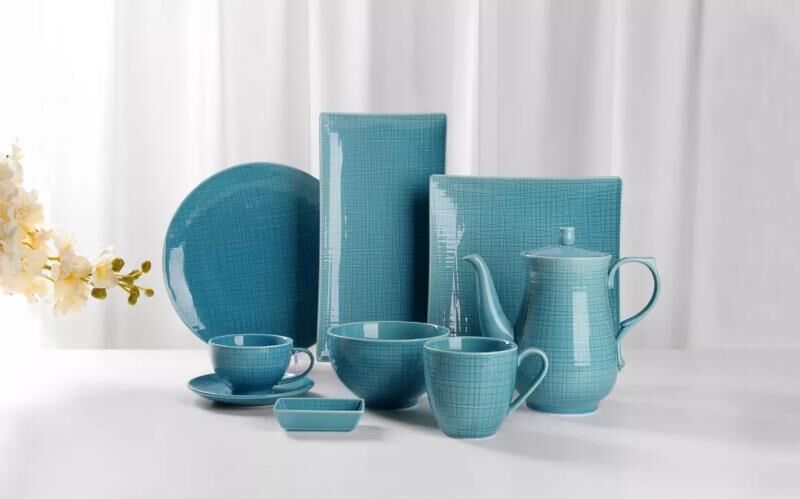 Round plate; square plate