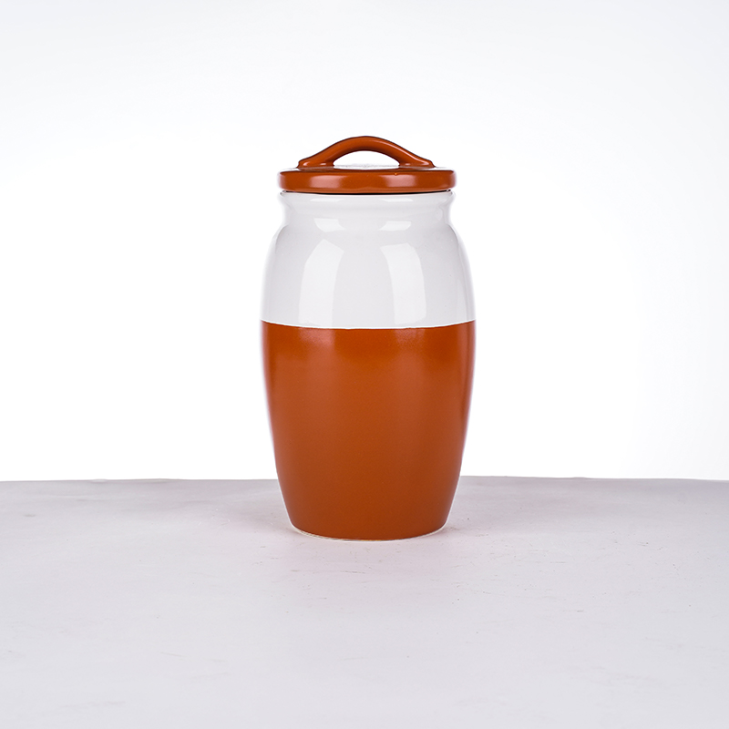Canister
