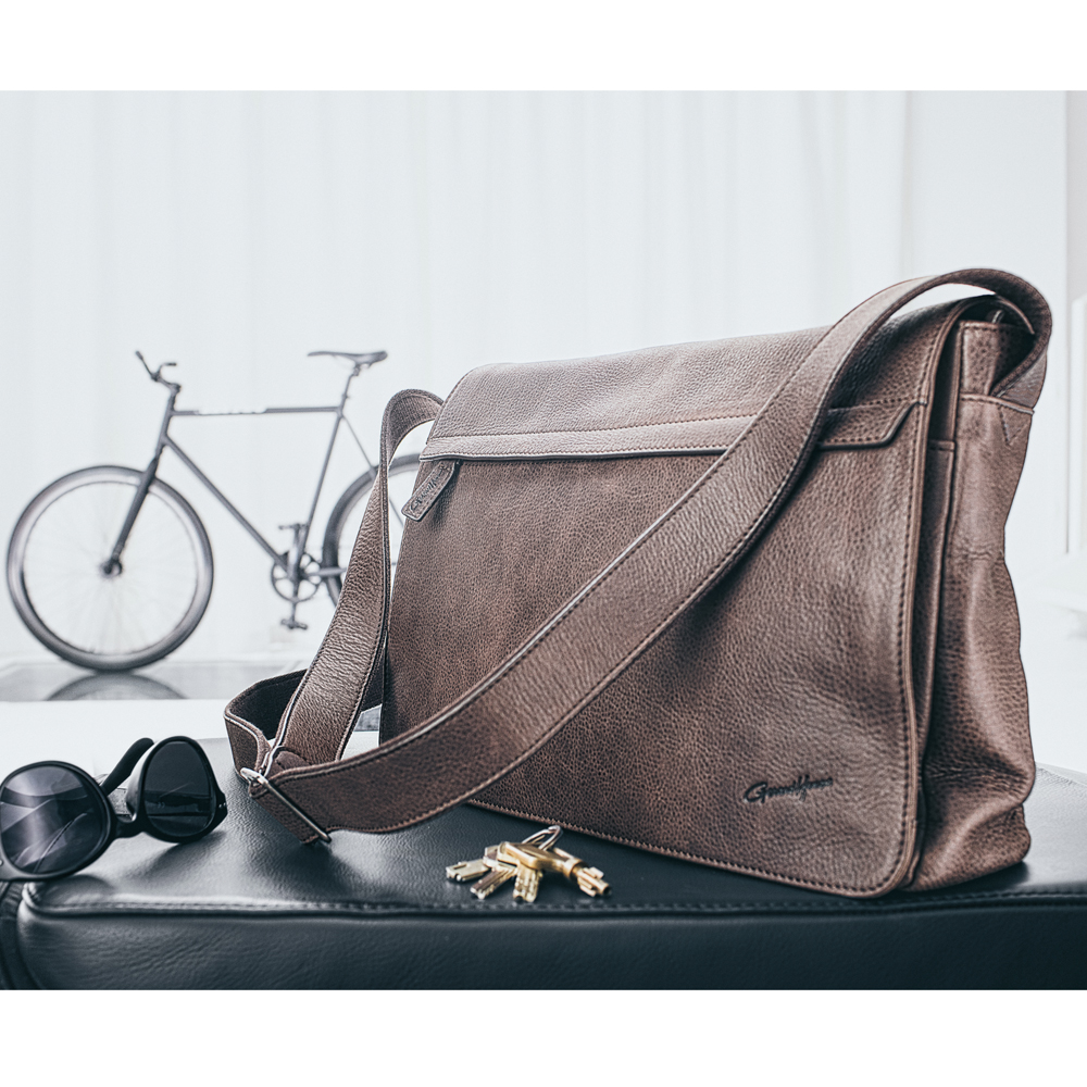 Genuine leather Messenger bag
