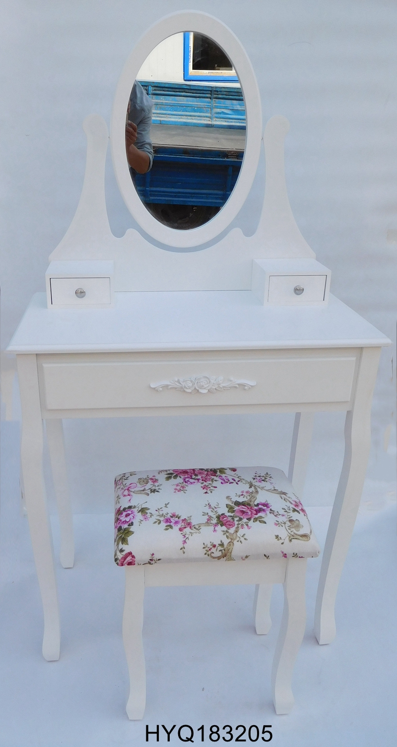 Wood dressing table