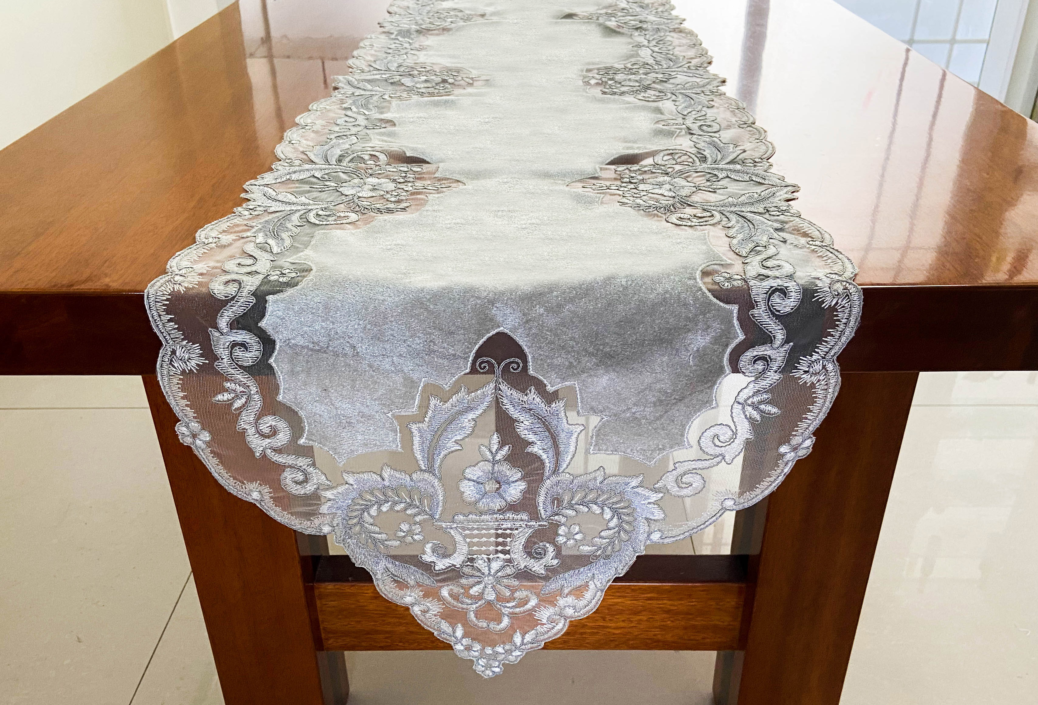 Table cloth