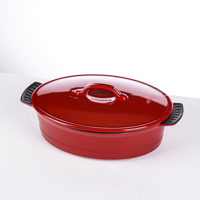 Oval nonstick casserole
