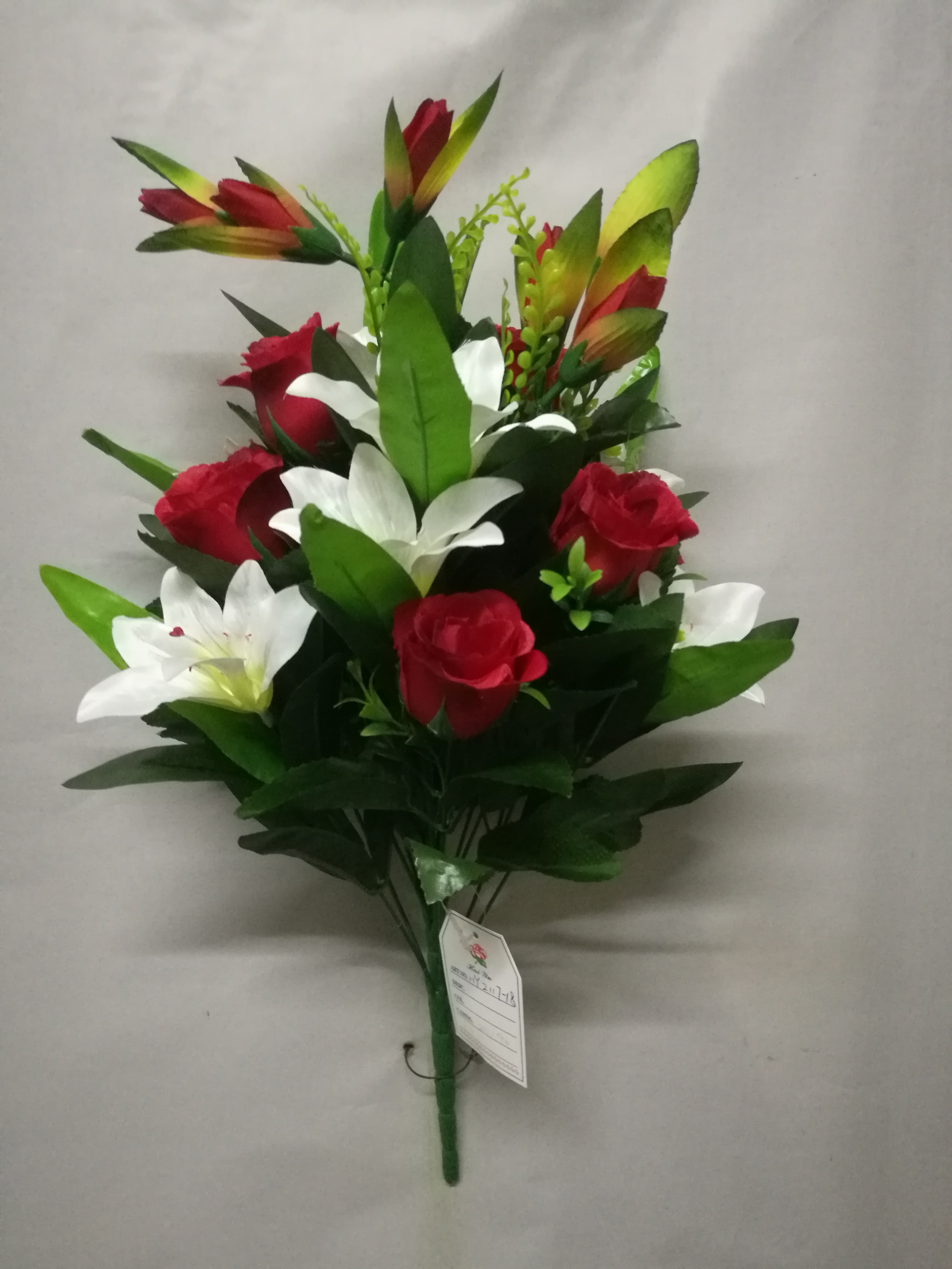 18 Heads Mid Lily With Rose Buds