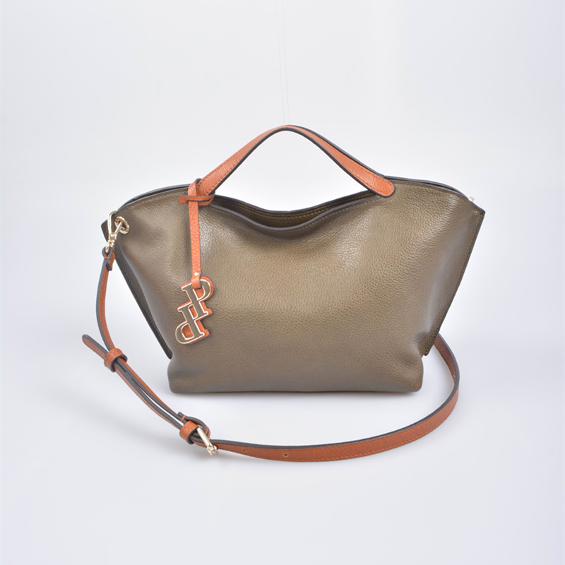 leather handbag/tote bag