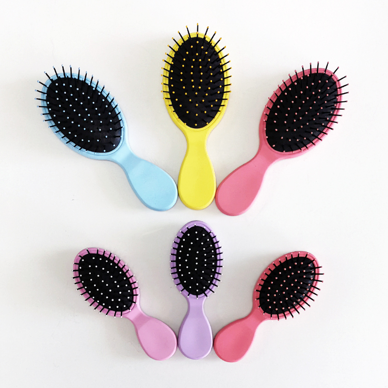 Mini cushion hair brush，elastic paint spraying process