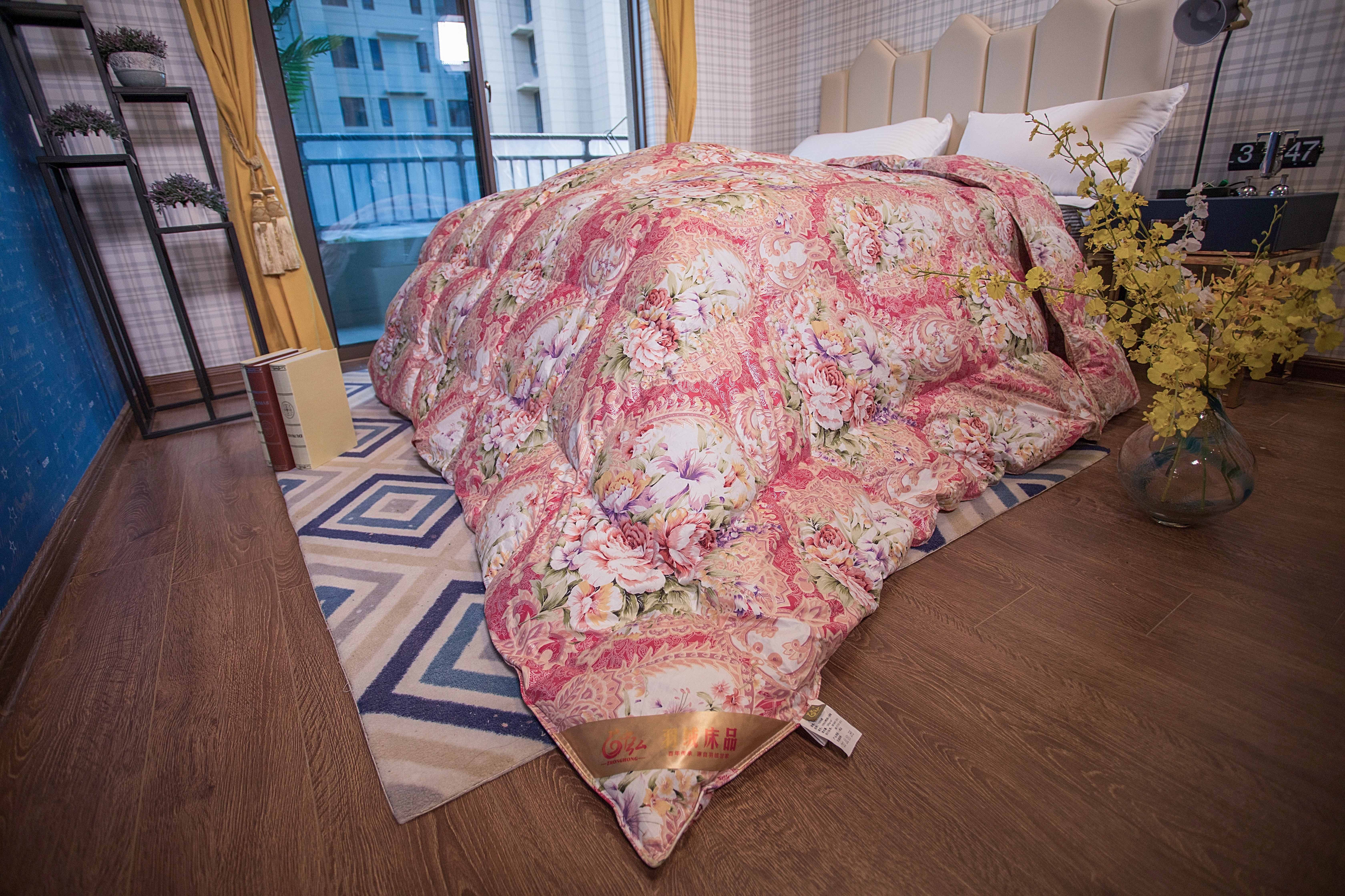 printed down quilt