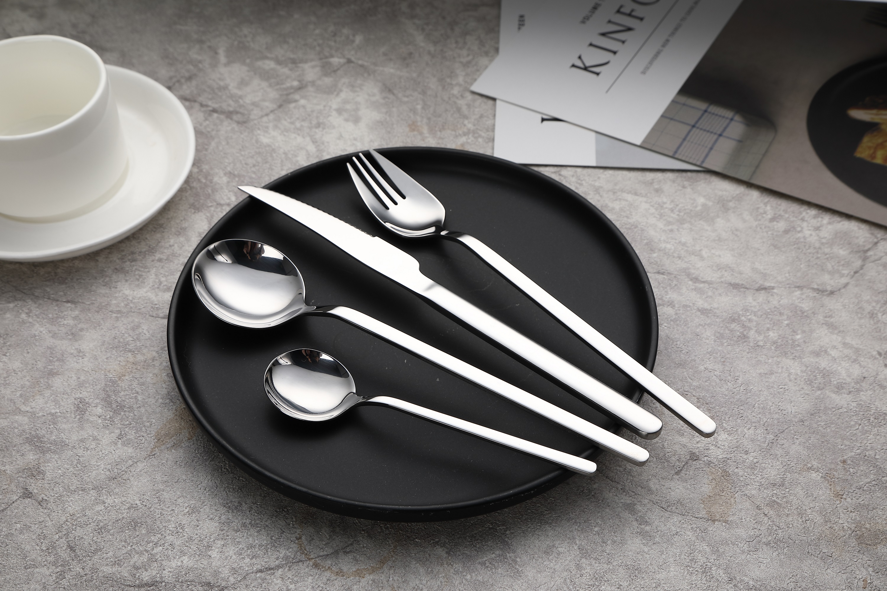 24pcs Stainless steel cutlery set in color box