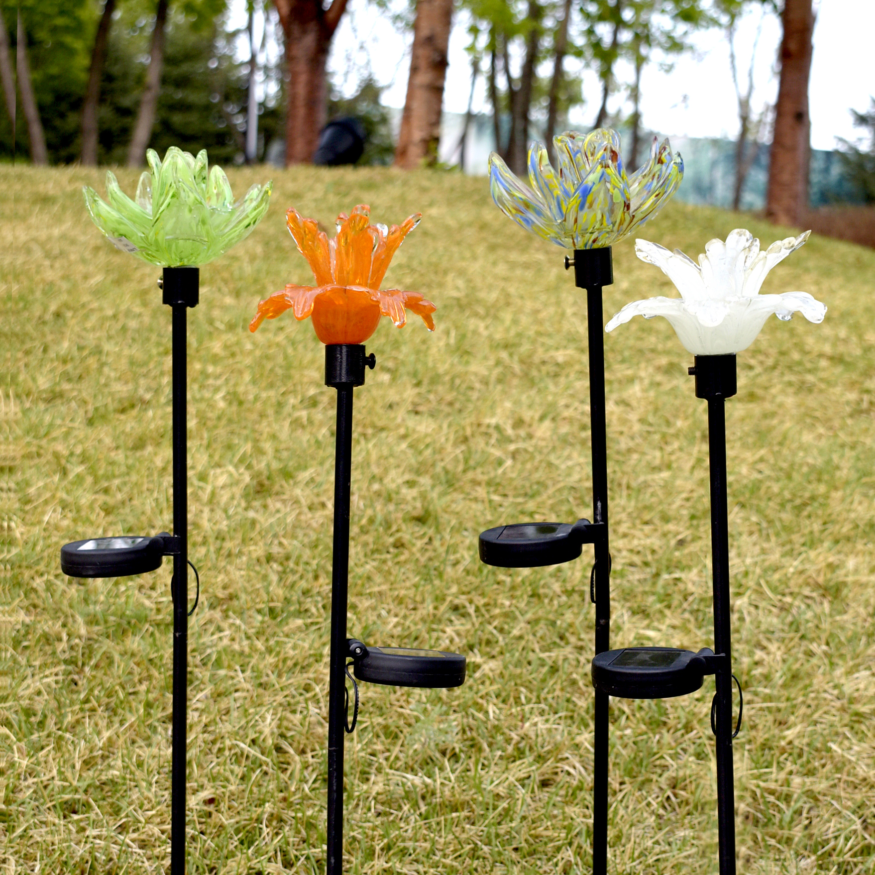 Glass Solar Light Flower