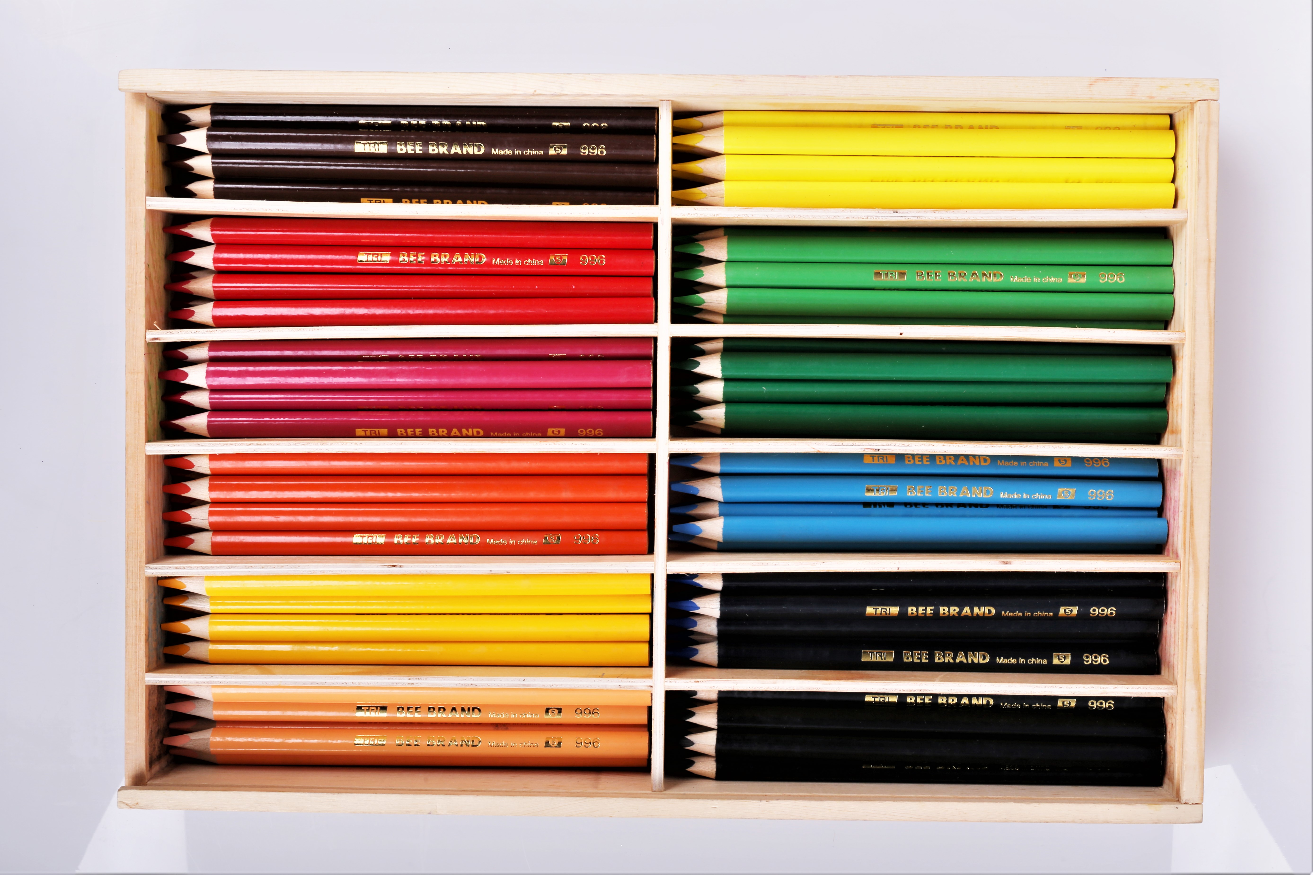 12 jumbo color pencil in the wooden box