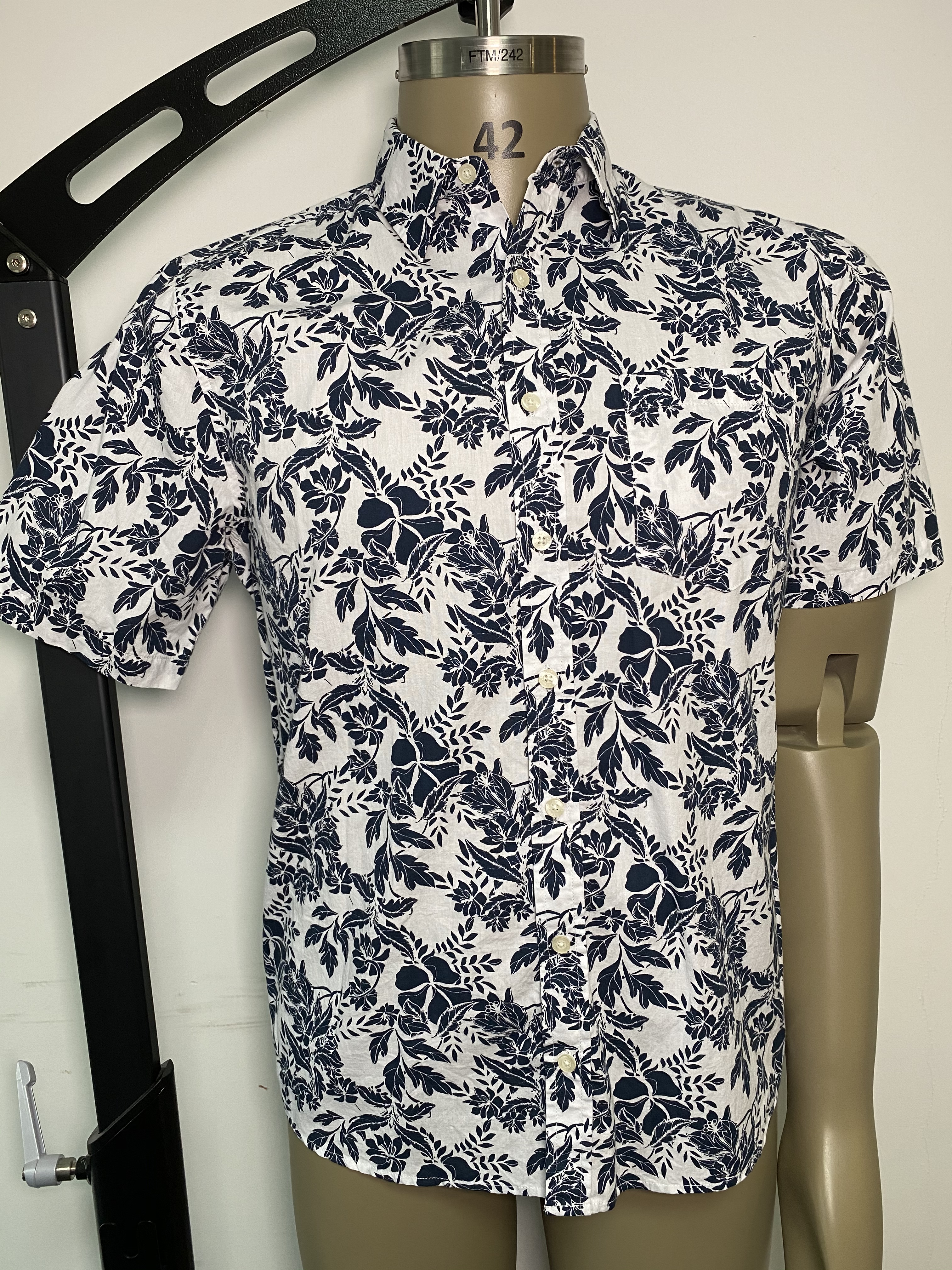 100%cotton men's print shirt