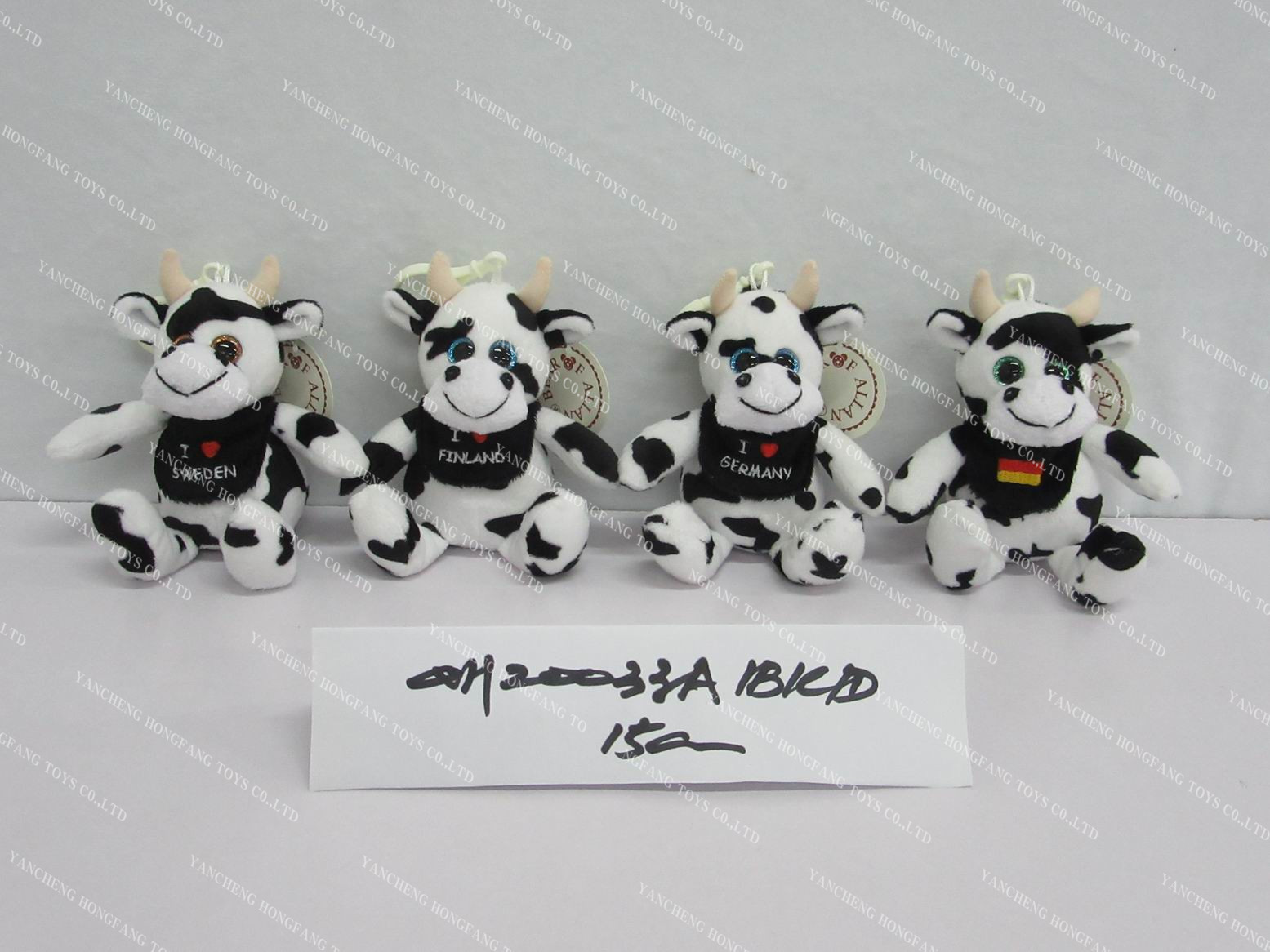 Cow With Bib,with Plastic Keyring