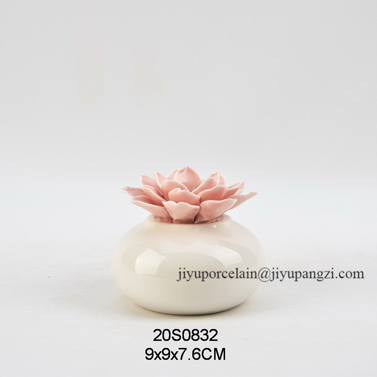 Porcelain spring flower fragrance scent bottle difusser