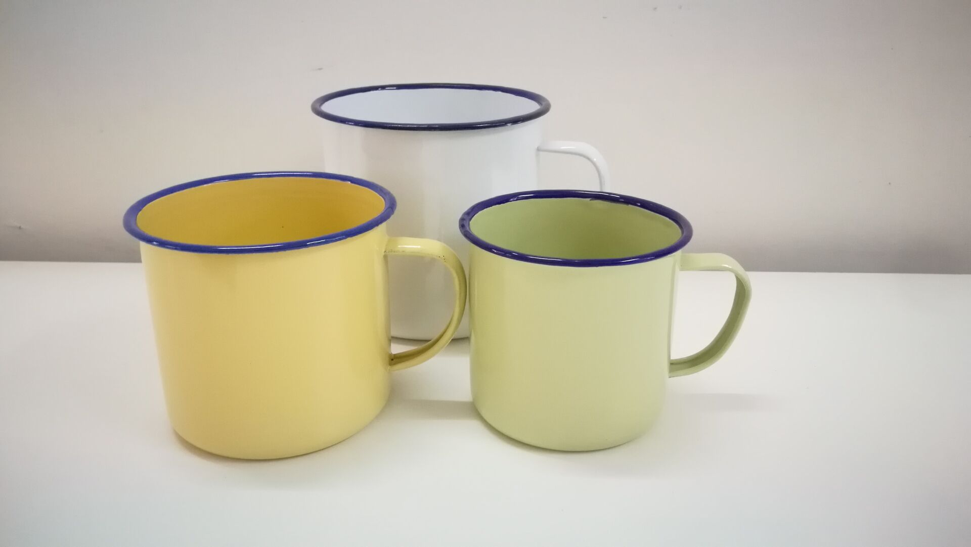 Enamel Mug Without Deco.