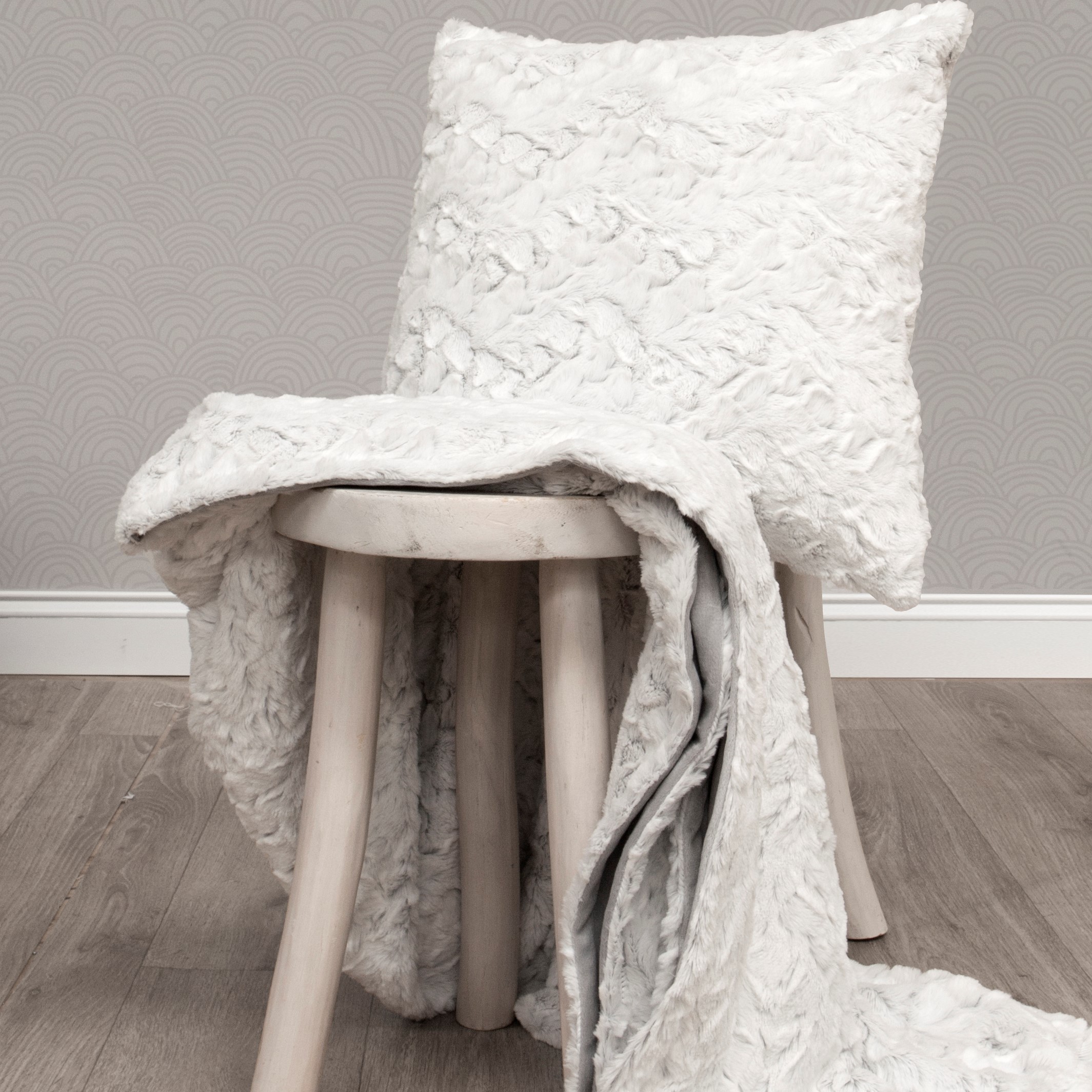 100% polyester Faux fur reversible throw,Double Layer Blanket,Home Wear,Sleeping Wear,Luxury,Supere Soft,Warm