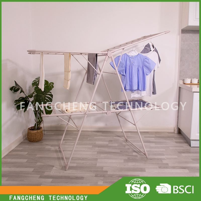 Foldable clothes drying rack