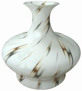Lacquer vase