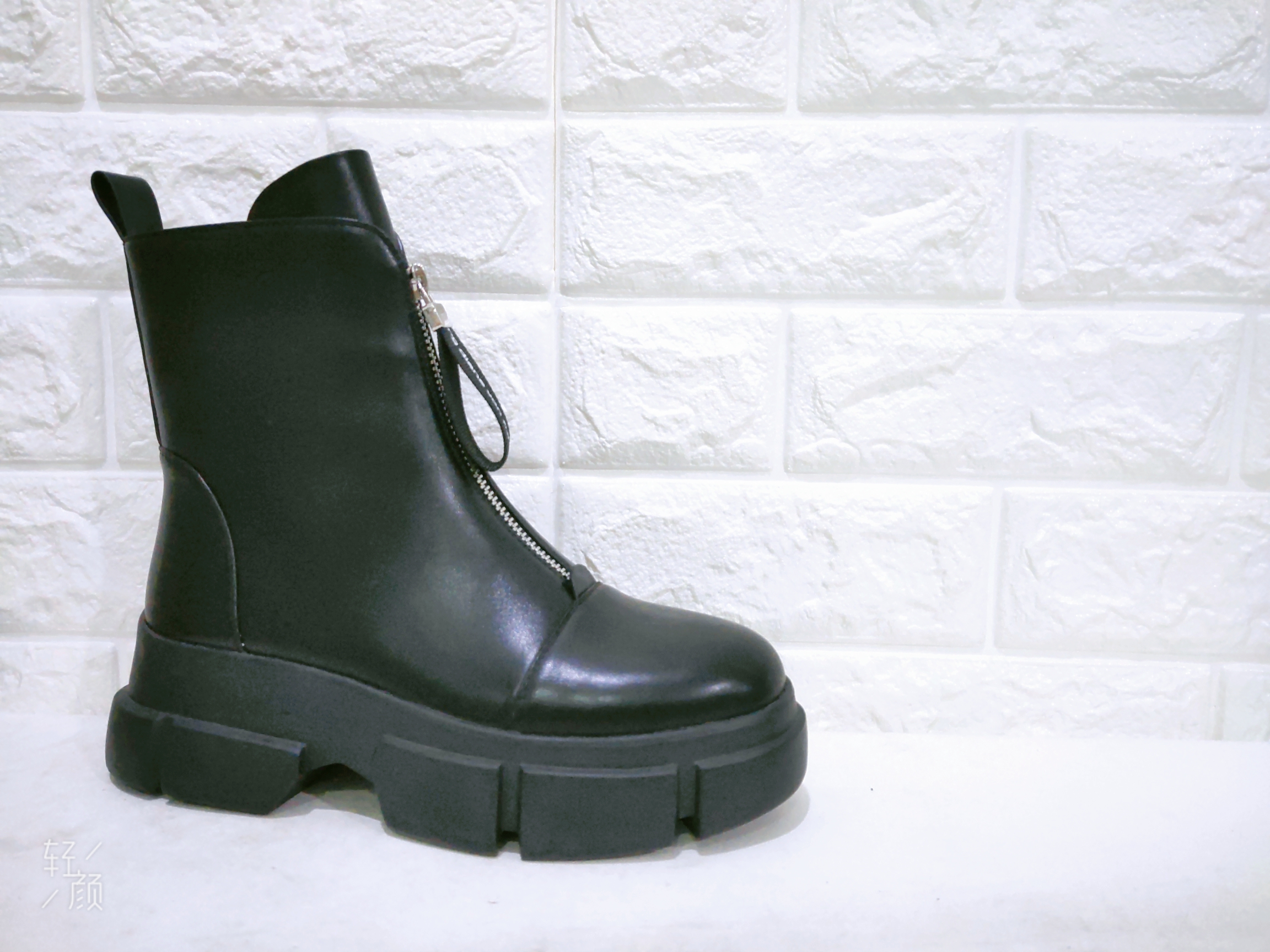 Women's short plush shoes