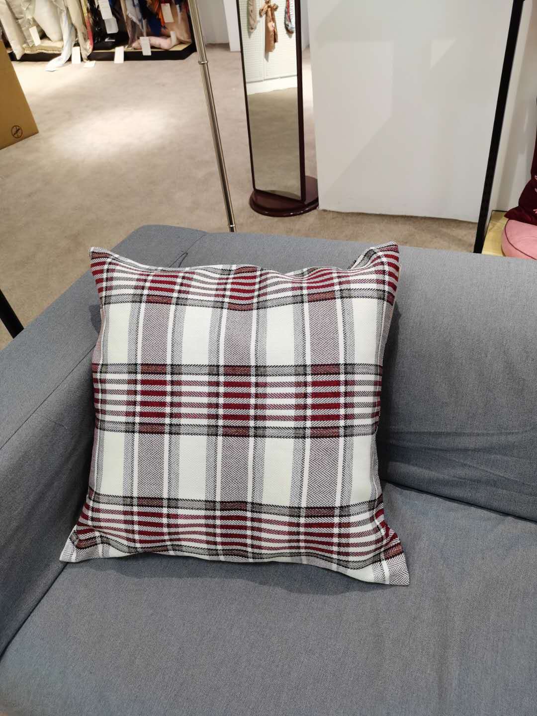 Polyester pillow
