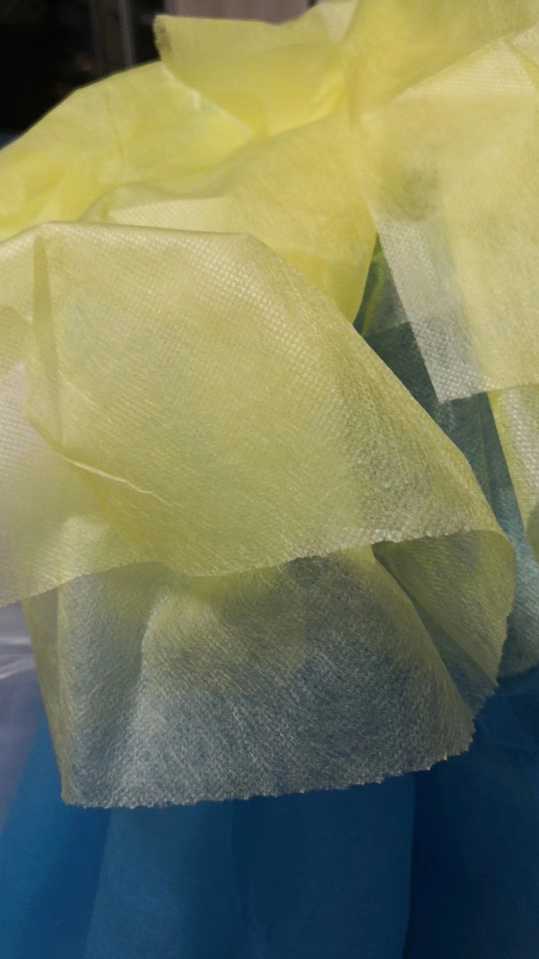 Anti-static nonwoven fabric, isolation clothing fabric