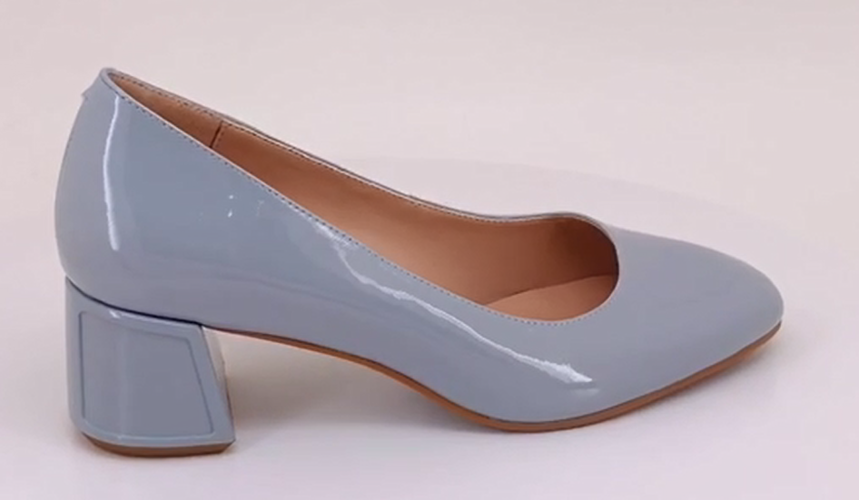 Women's shoes