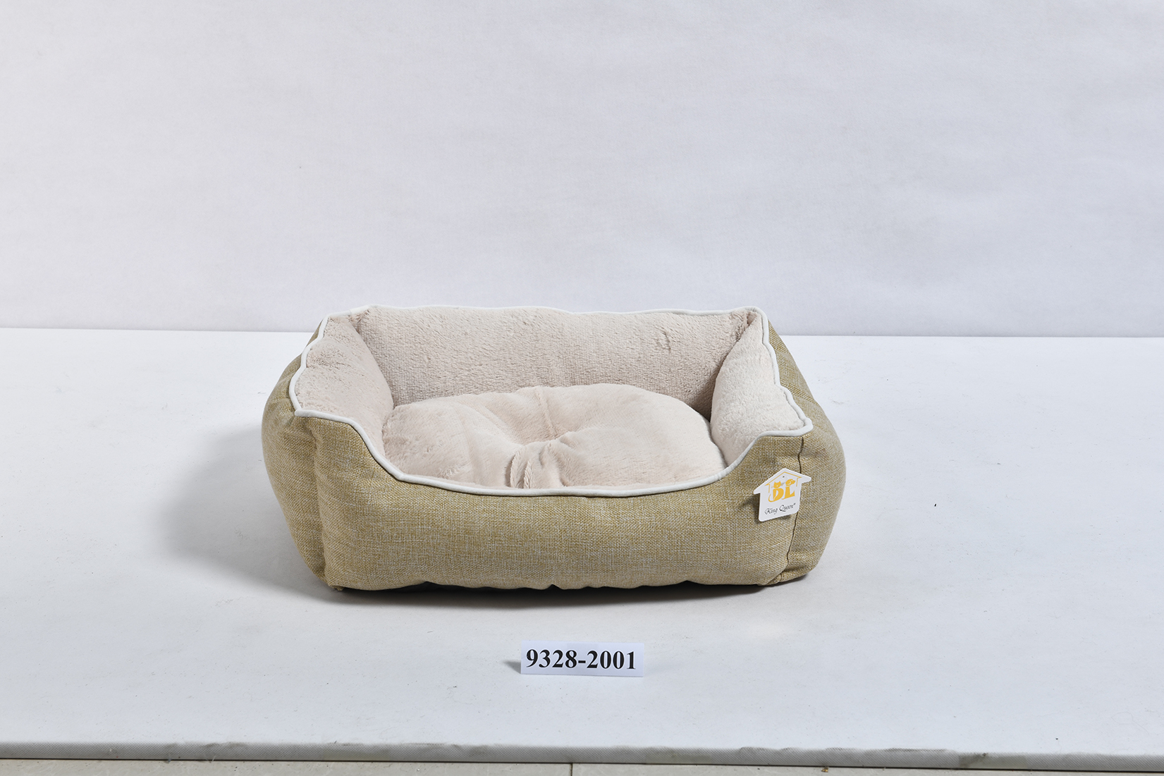 Square pet bed